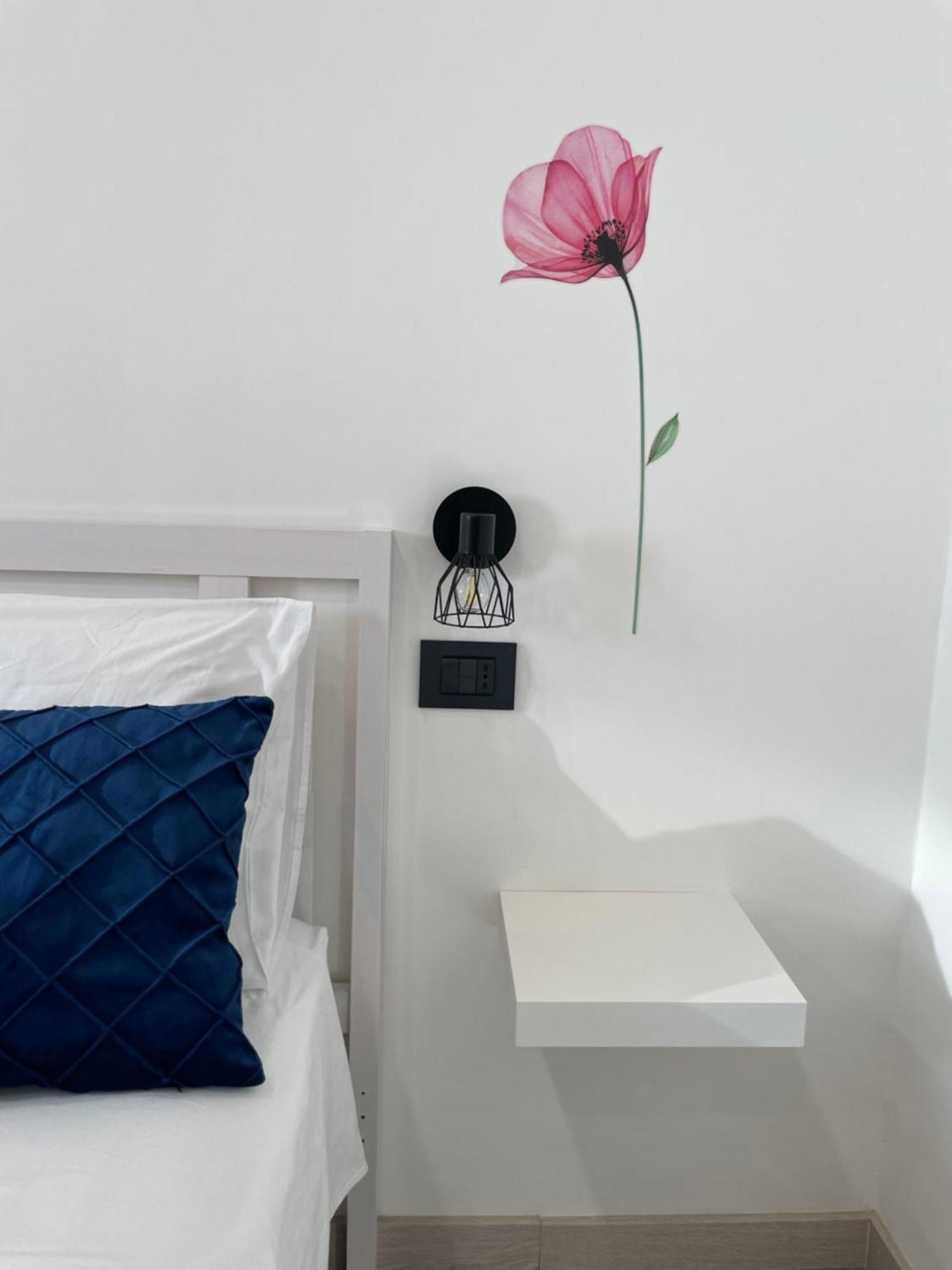 Liparulo Holiday House มัสซาลูเบรนเซ ภายนอก รูปภาพ