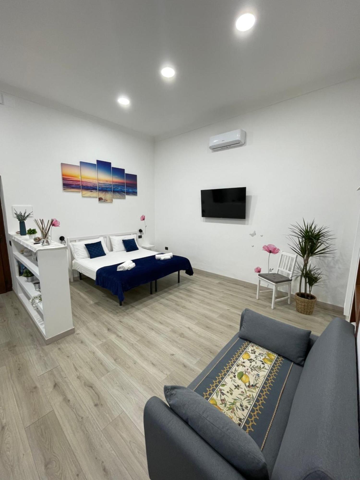 Liparulo Holiday House มัสซาลูเบรนเซ ภายนอก รูปภาพ